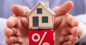 Fixed vs Adjustable Rates: Which is Best in 2025?